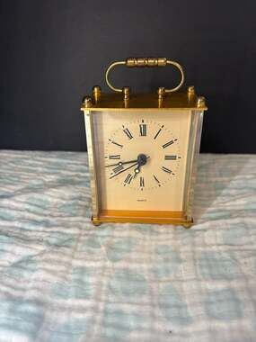 Vintage Gold Tone Quartz Carriage Mini Desk Clock with Roman Numerals